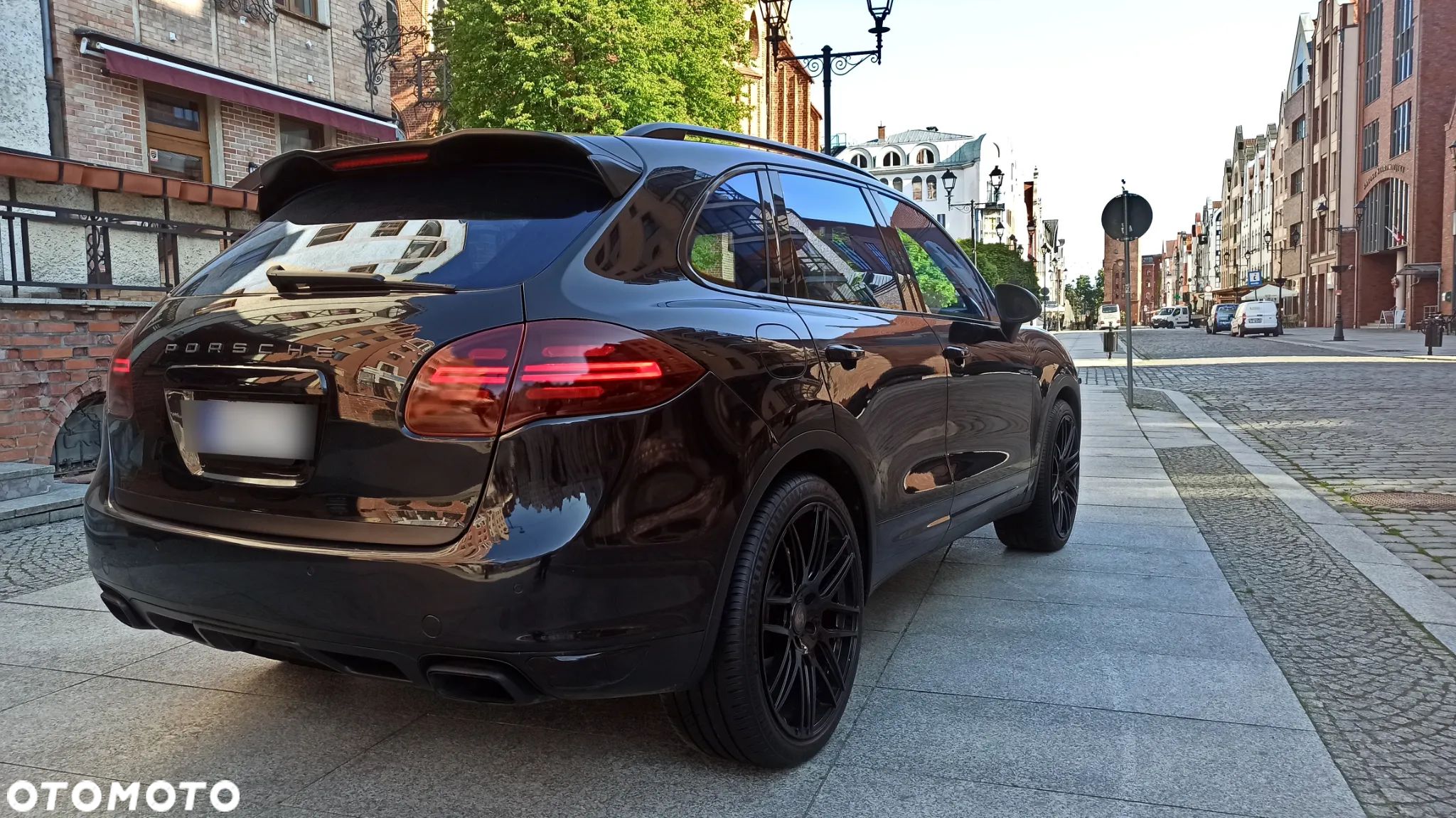 Porsche Cayenne Platinum Edition - 1