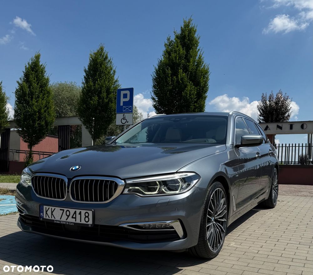 BMW Seria 5 540i xDrive Luxury Line - 3