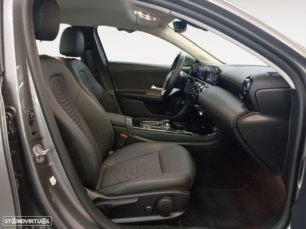Mercedes-Benz A 250 e - 15