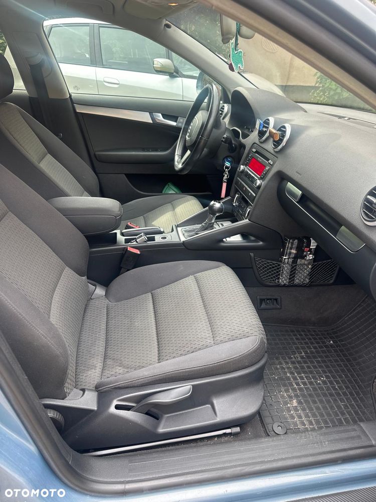 Audi A3 Sportback 2.0 TDI DPF S tronic S line Sportpaket - 11