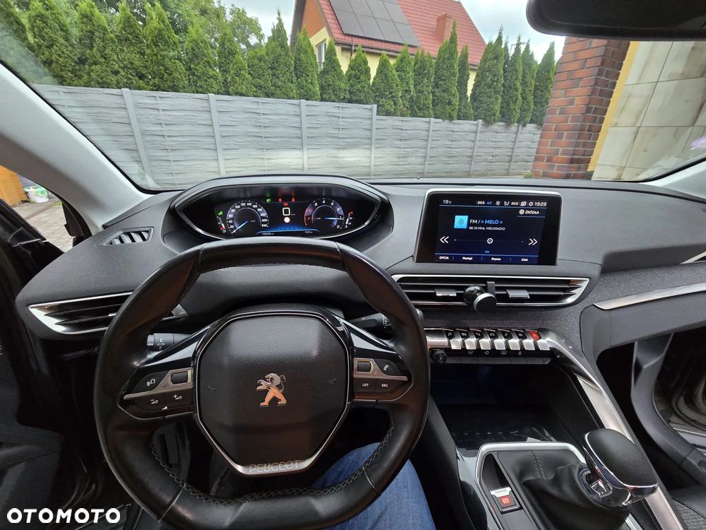 Peugeot 3008 1.2 PureTech Allure - 22