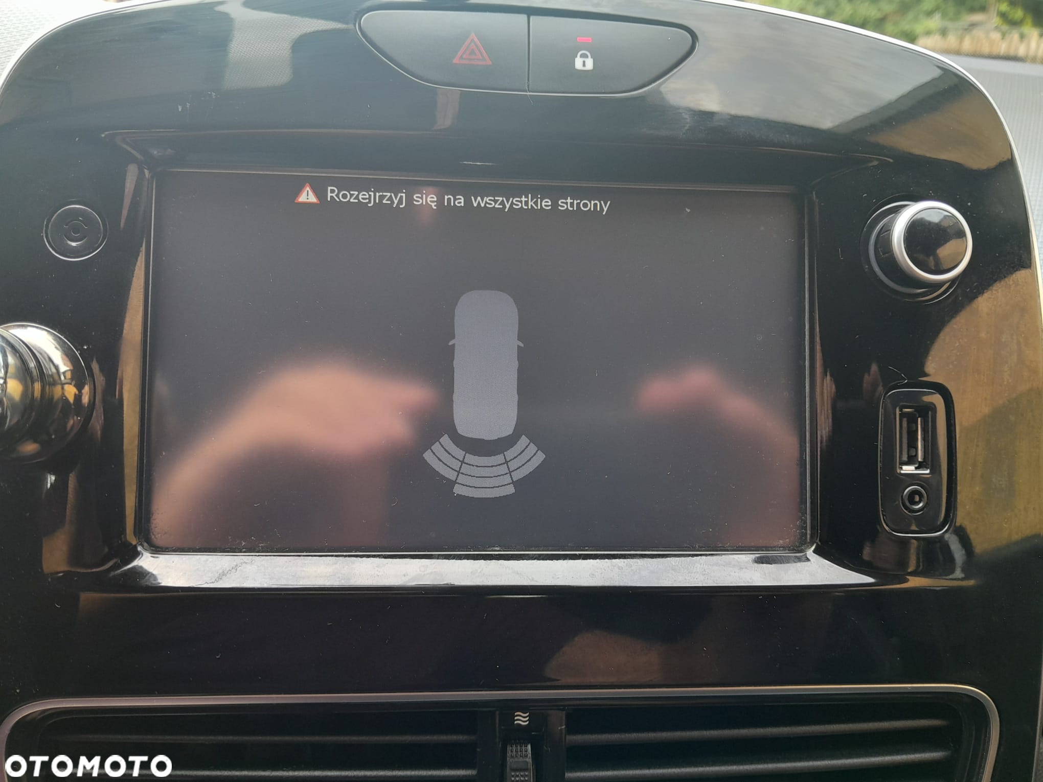 Renault Clio - 23