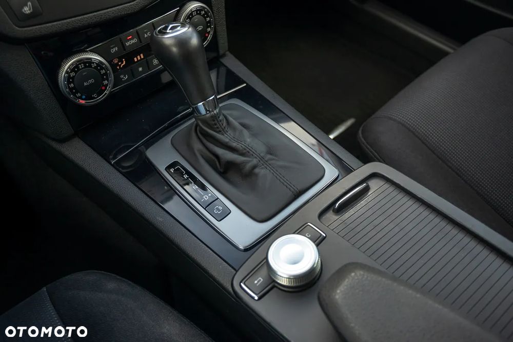 Mercedes-Benz Klasa C 200 CDI DPF Automatik Elegance - 25