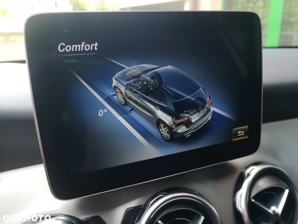 Mercedes-Benz GLA 220 4-Matic - 14