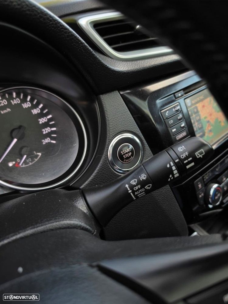 Nissan Qashqai 1.5 dCi N-Connecta - 23