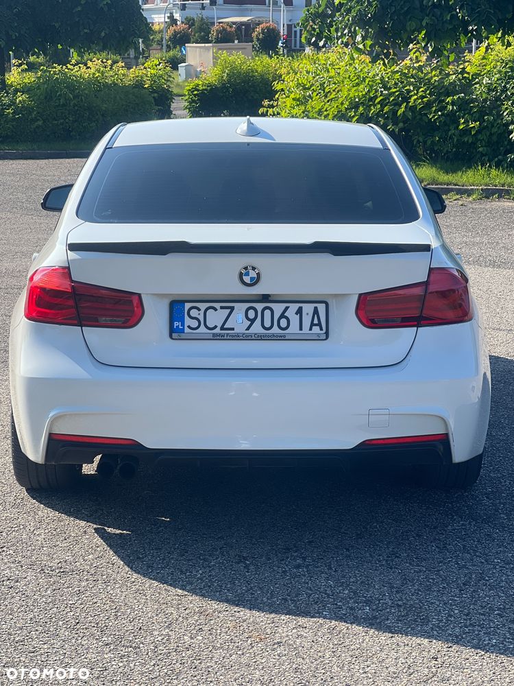 BMW Seria 3 328i - 15