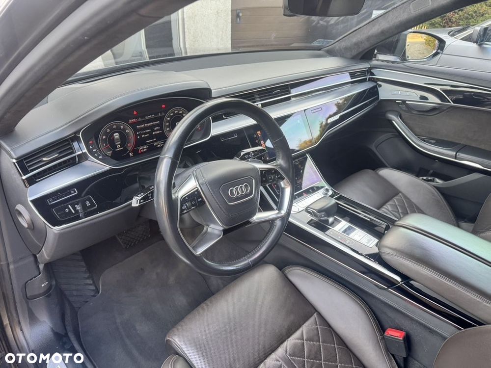 Audi A8 - 23