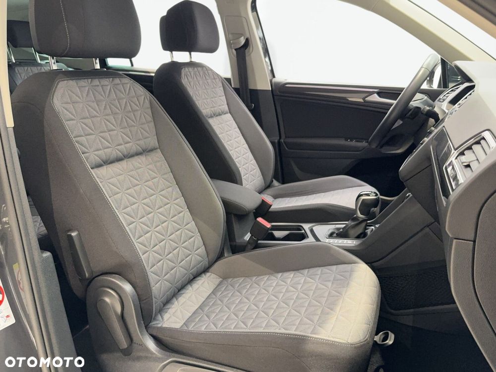 Volkswagen Tiguan - 18