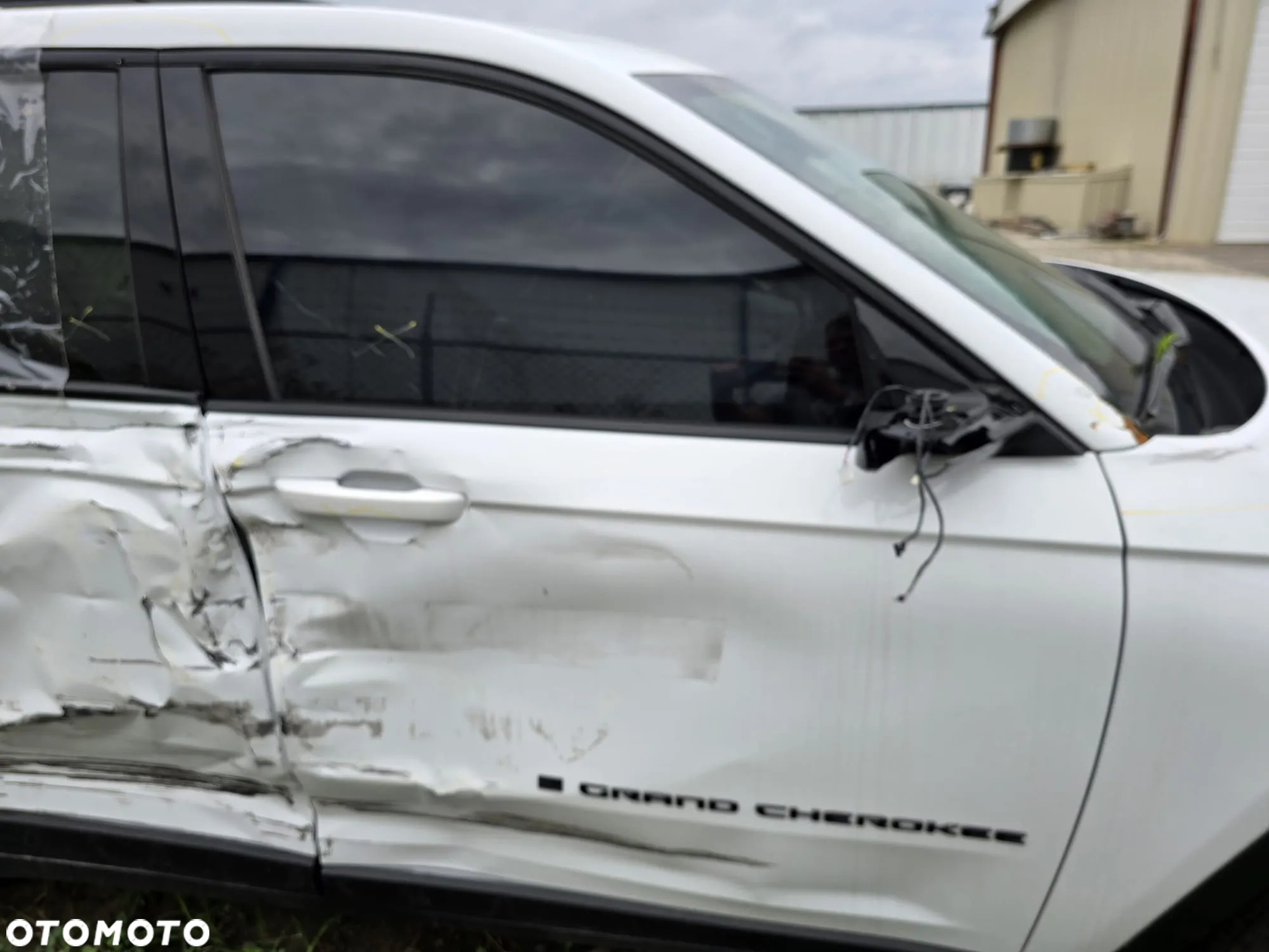 Jeep Grand Cherokee - 11