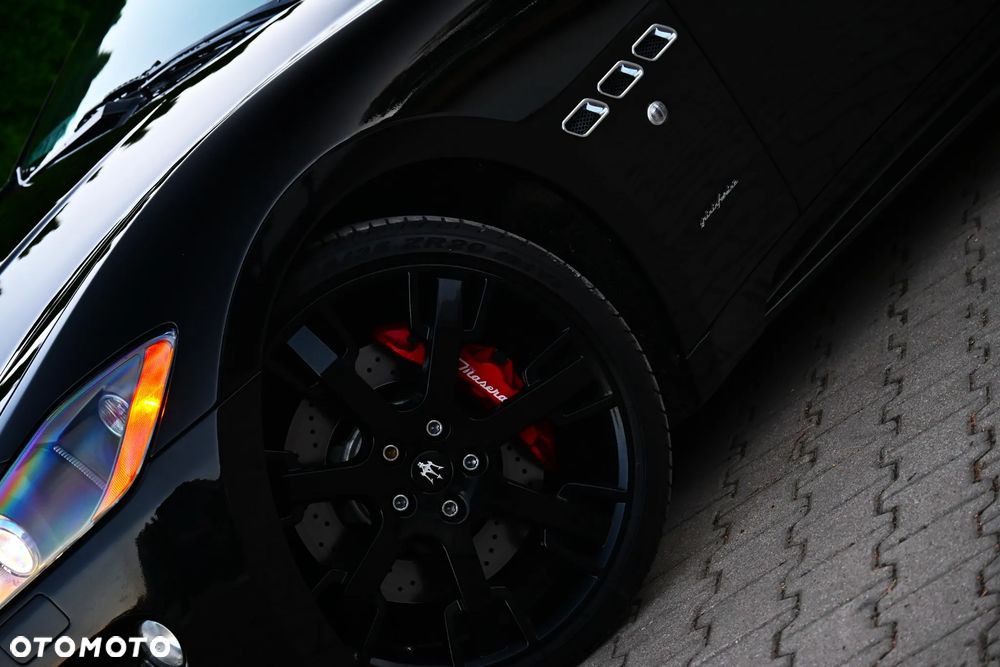 Maserati GranTurismo S Automatik - 9