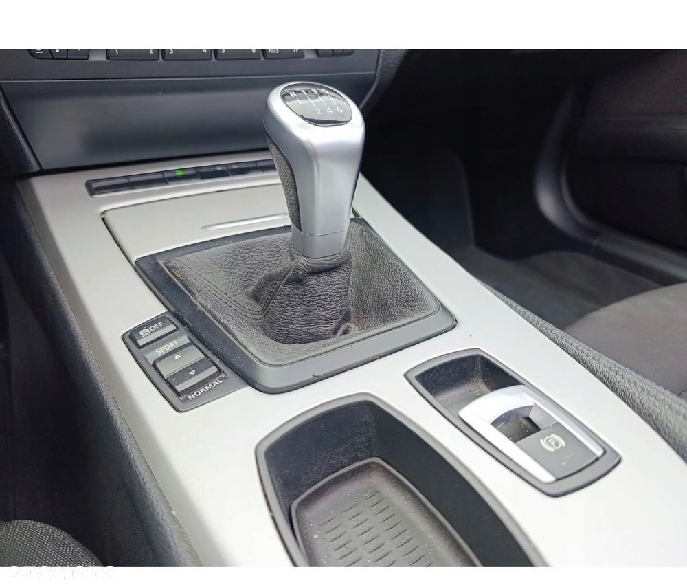 BMW Z4 23i sDrive - 11