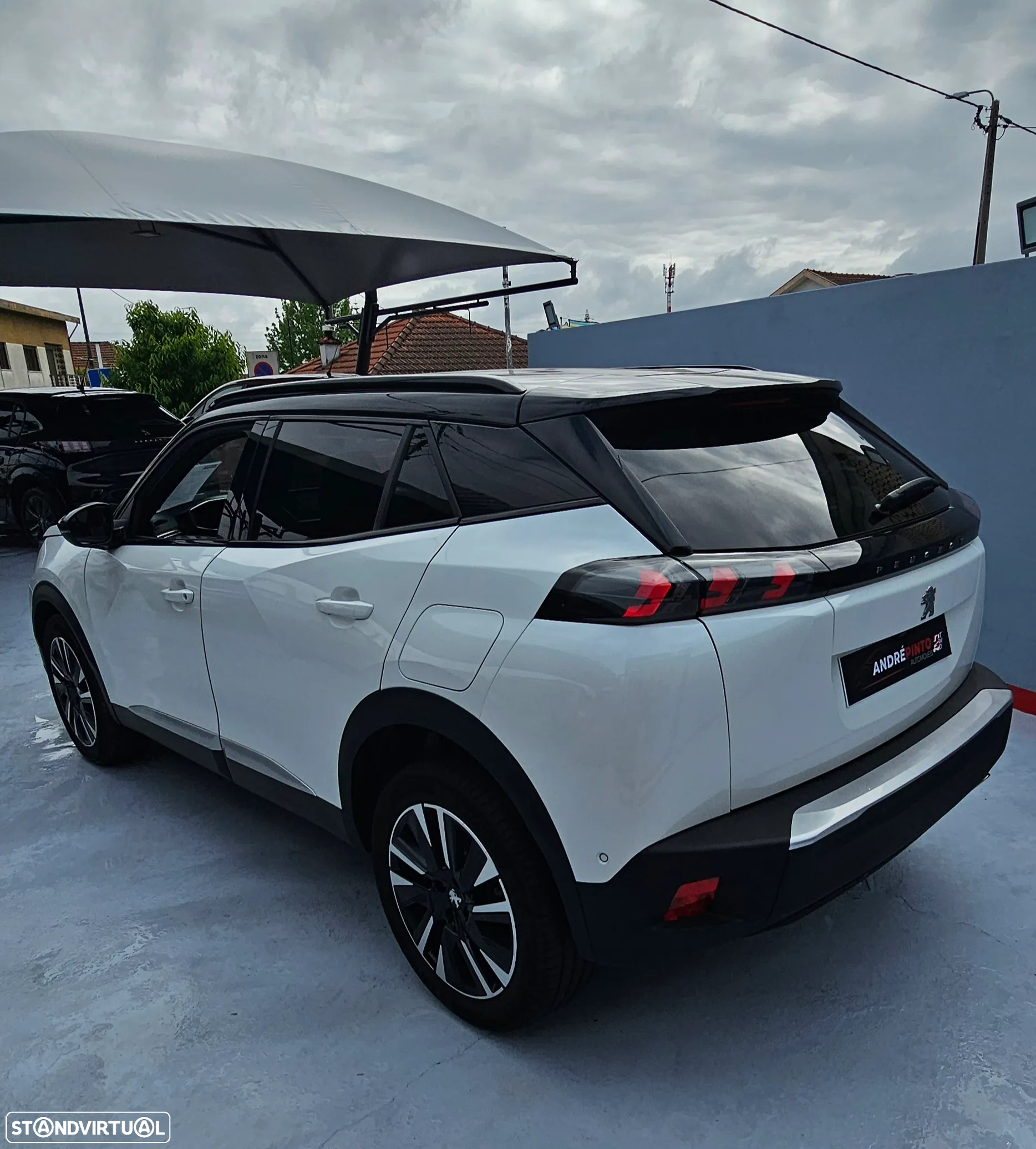 Peugeot 2008 BlueHDi 130 EAT8 GT Pack - 8