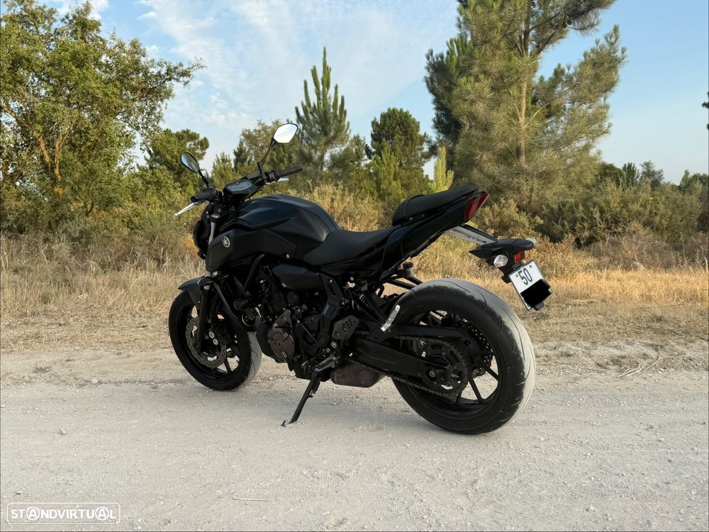 Yamaha MT-07 35kw deslimitada + Extras - 15