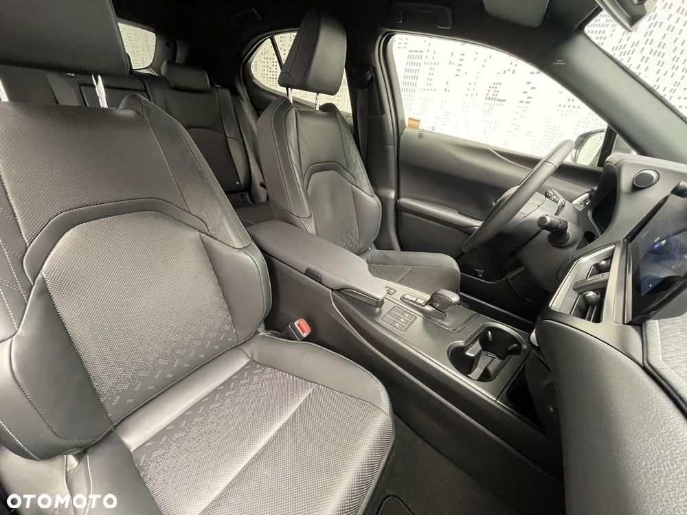 Lexus UX 300h Prestige - 10