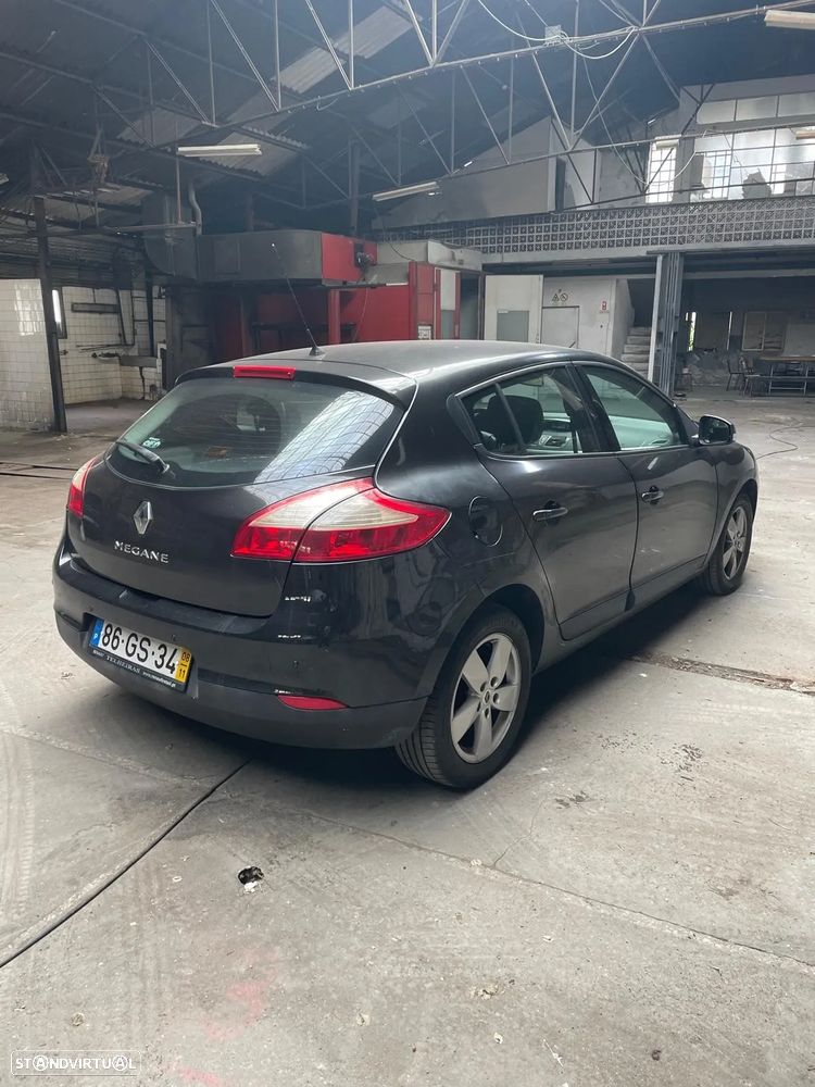 Renault Mégane 1.5 dCi Dynamique - 3