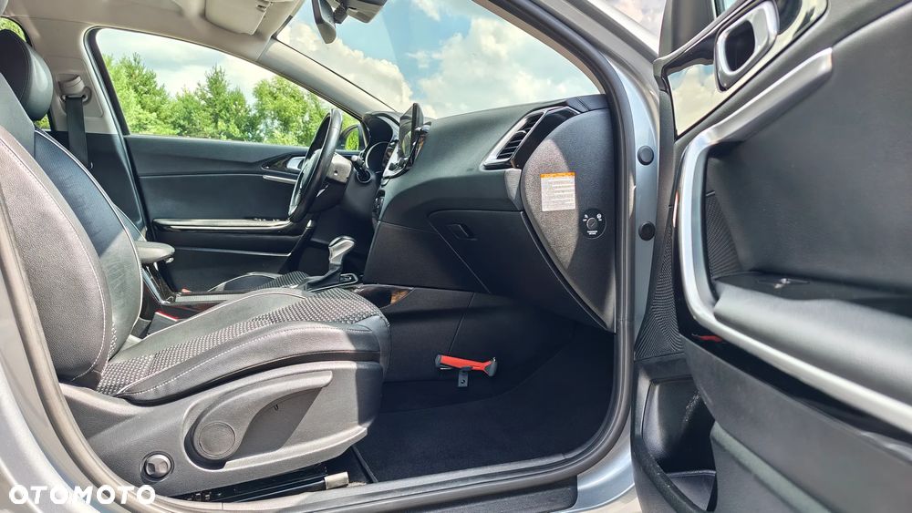 Kia Ceed 1.5 T-GDI MHEV L Business Line DCT - 7