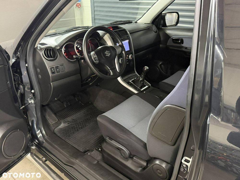 Suzuki Grand Vitara - 18