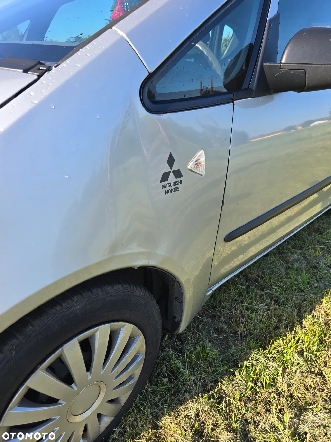 Mitsubishi Colt - 8