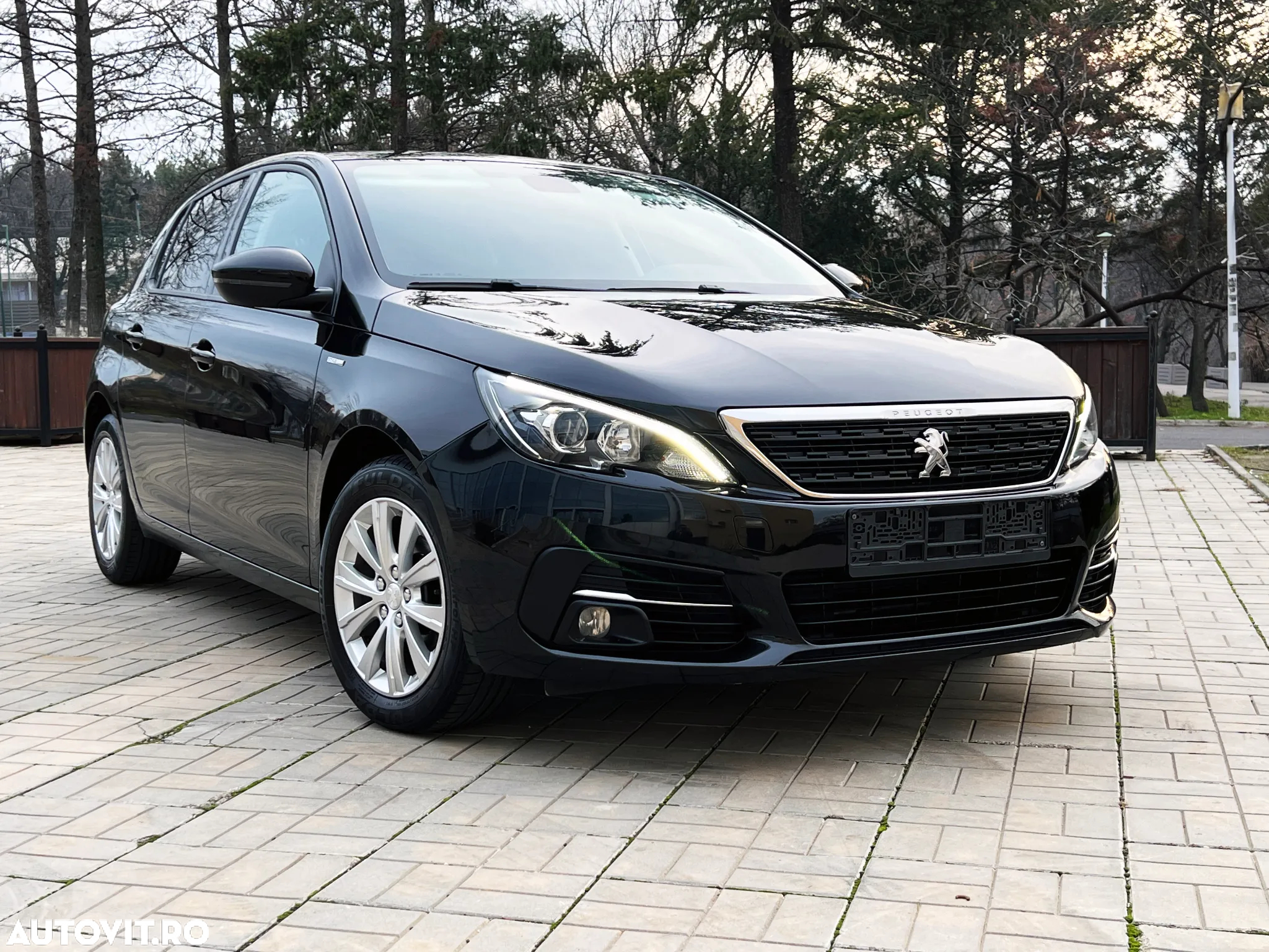 Peugeot 308 PureTech 110 Stop & Start Style - 10