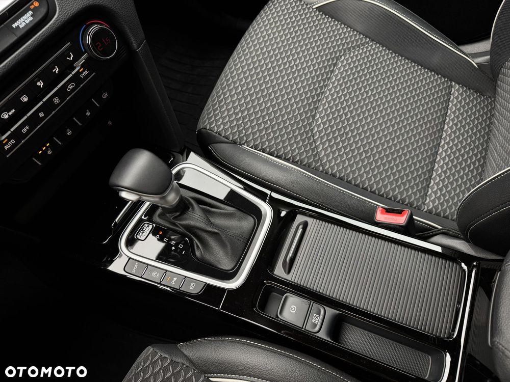 Kia XCeed 1.5 T-GDI Business Line DCT - 29