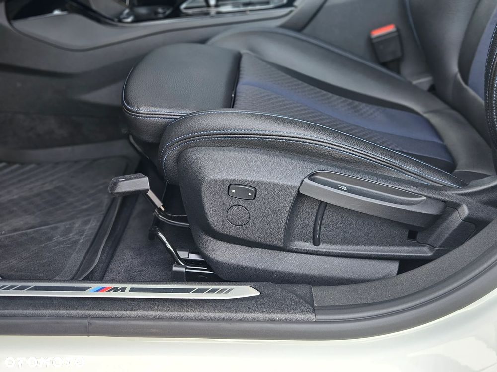BMW Seria 1 118i M Sport - 23