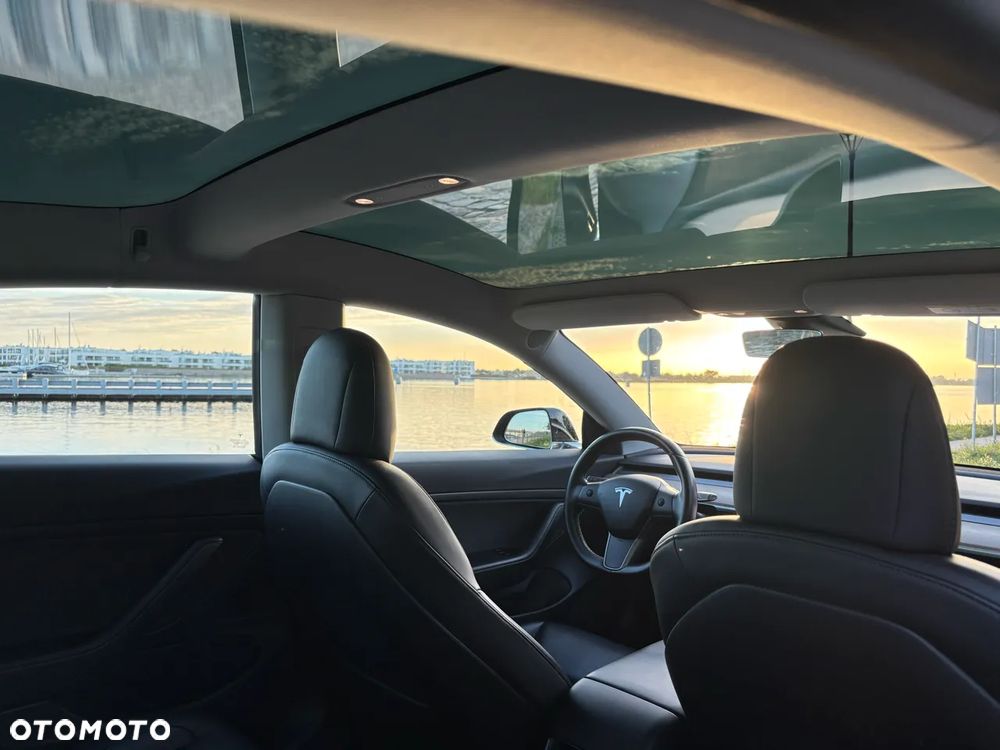 Tesla Model 3 Standard Reichweite Plus Hinterradantrieb - 13