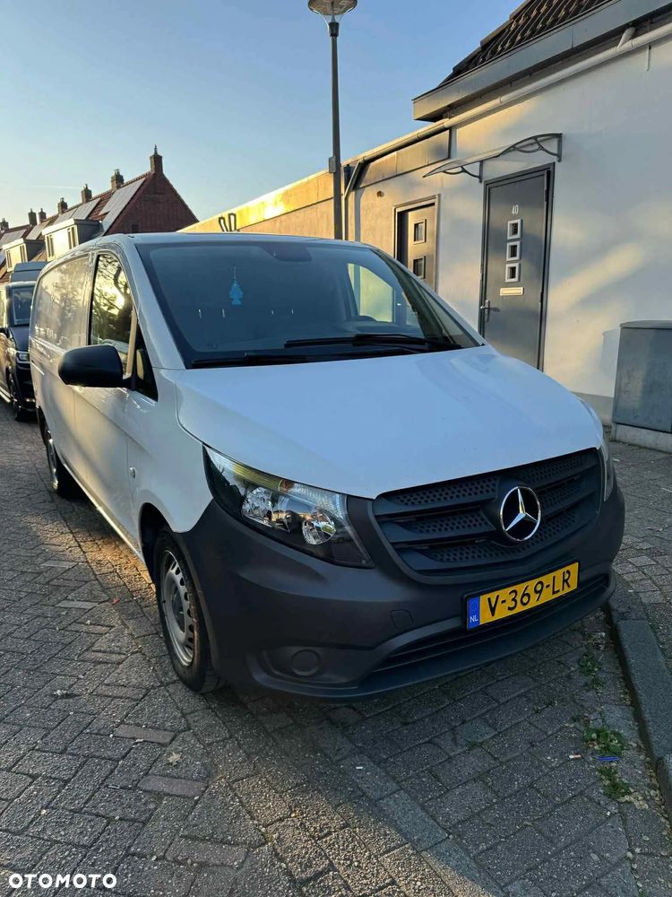 Mercedes-Benz Vito 109 - 1