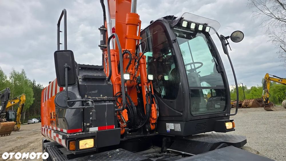 Hitachi Zx140w - 2