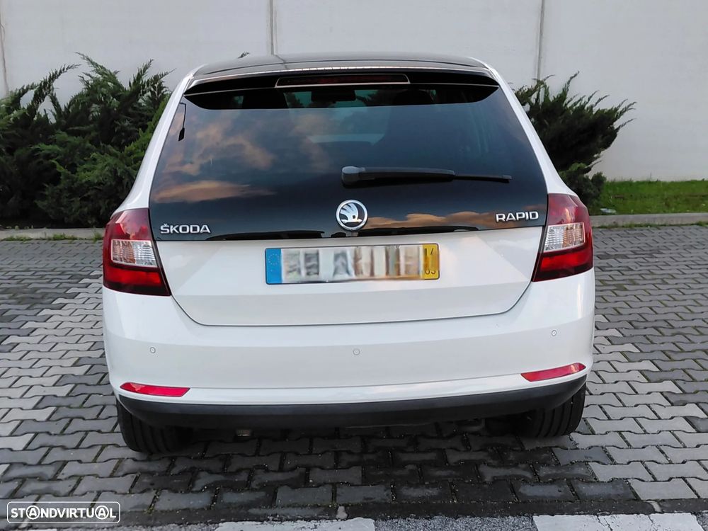Skoda Rapid Spaceback 1.6 TDi Elegance - 16