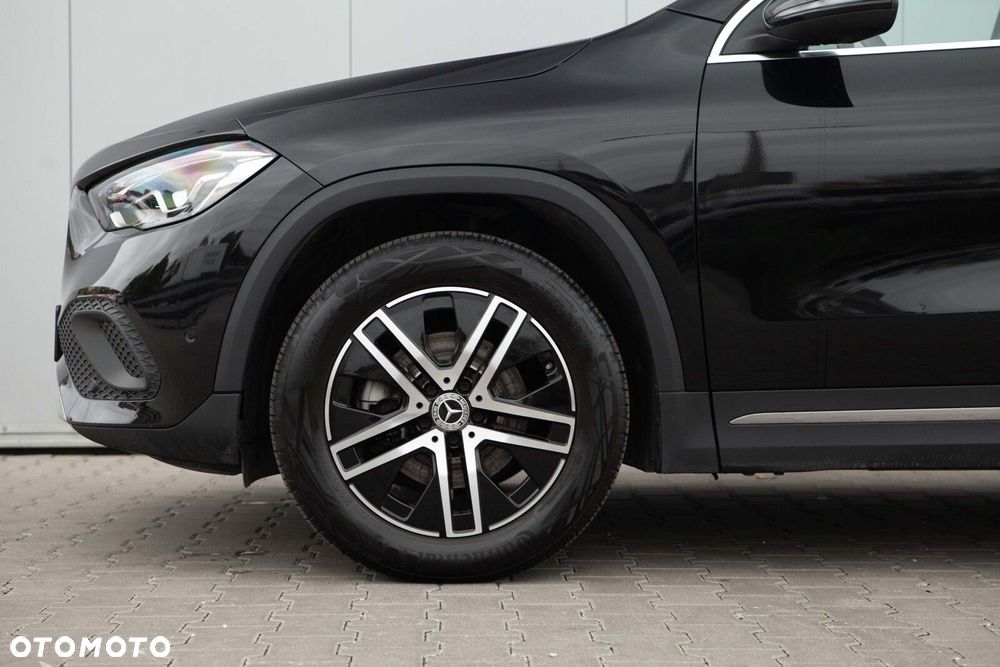 Mercedes-Benz GLA 200 mHEV Progressive 7G-DCT - 14