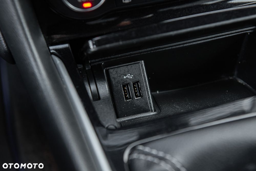 Infiniti Q30 1.6t Premium - 24