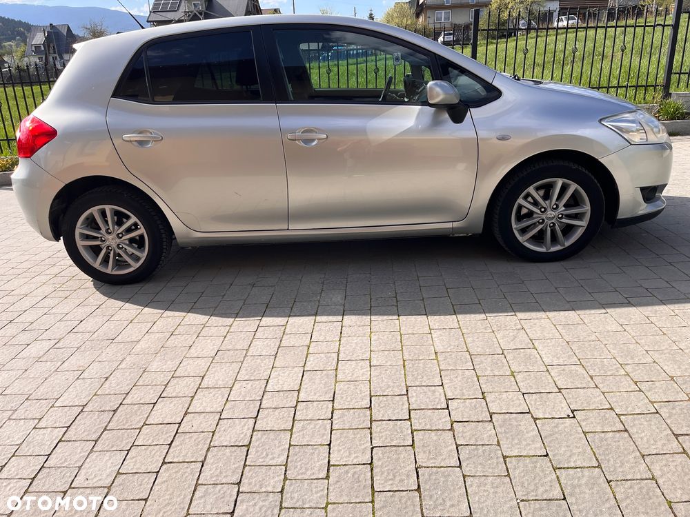 Toyota Auris 2.0 D-4D - 3