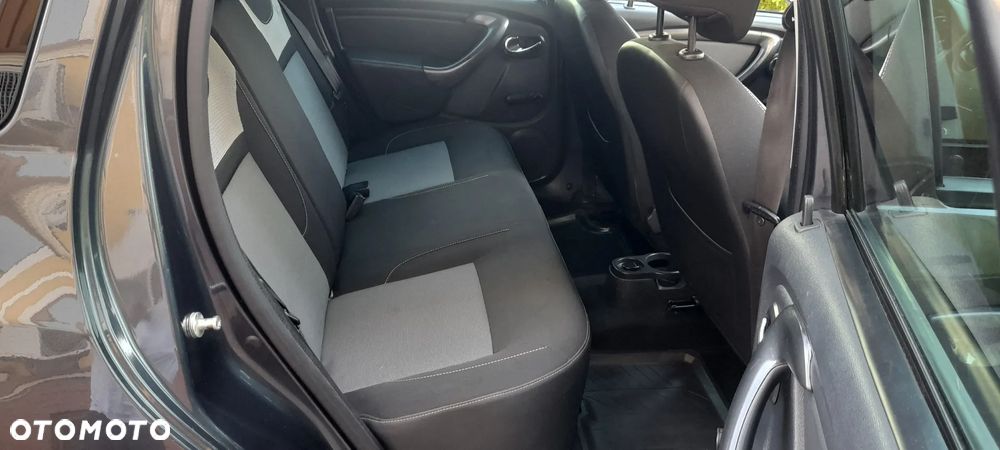 Dacia Duster 1.6 SCe Laureate S&S - 11