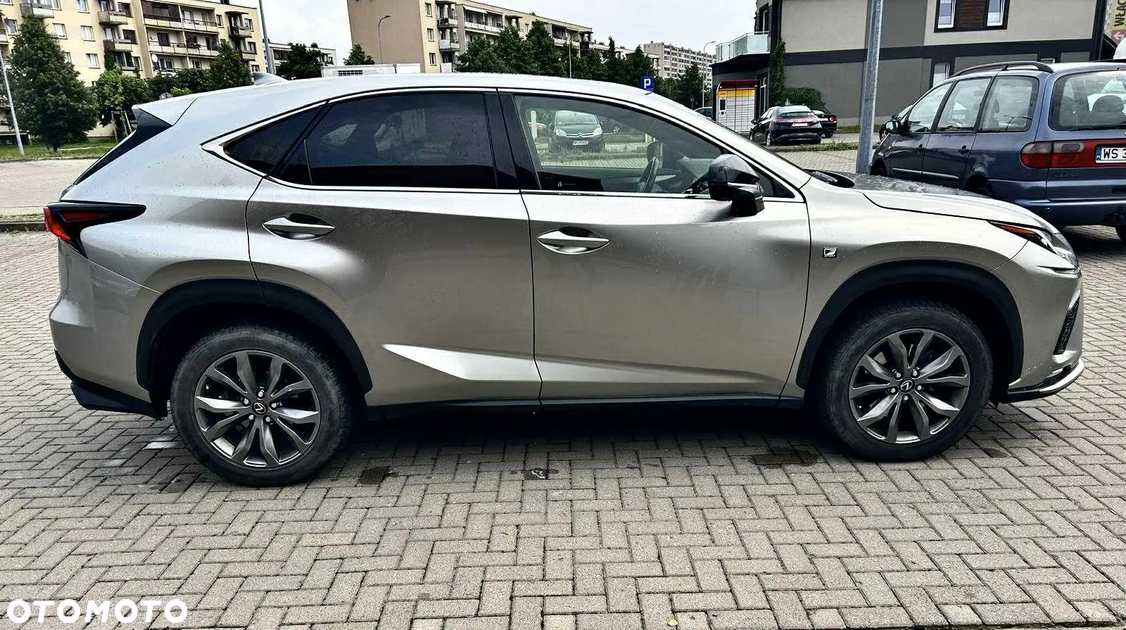 Lexus NX 300 F Sport AWD - 4