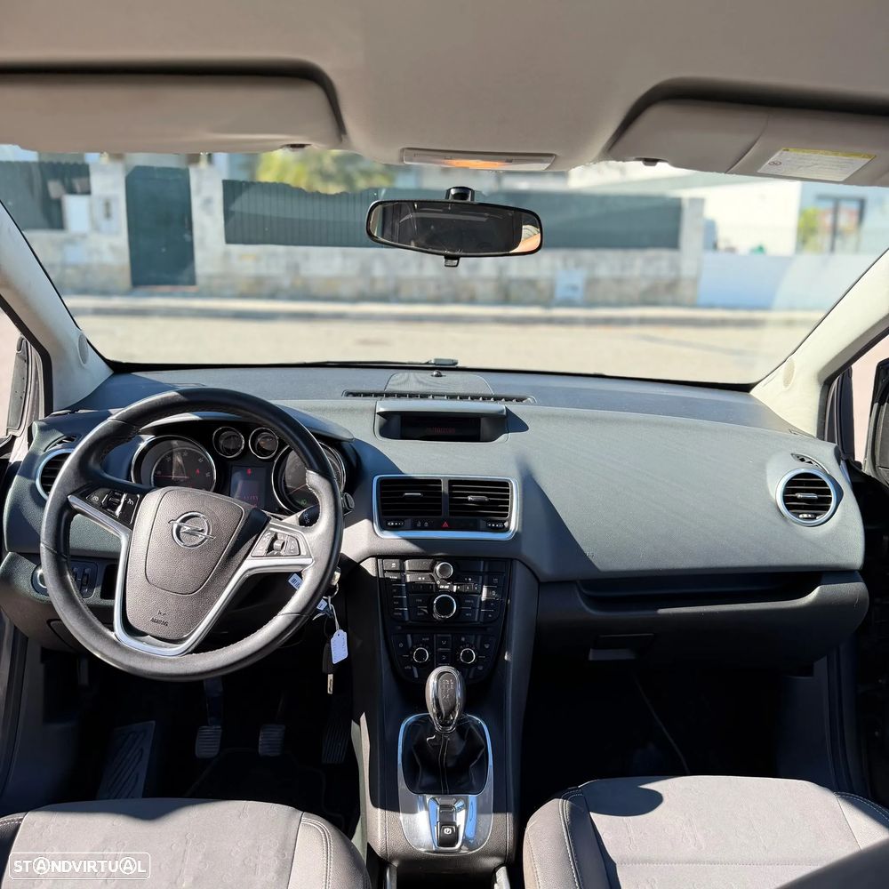 Opel Meriva - 11