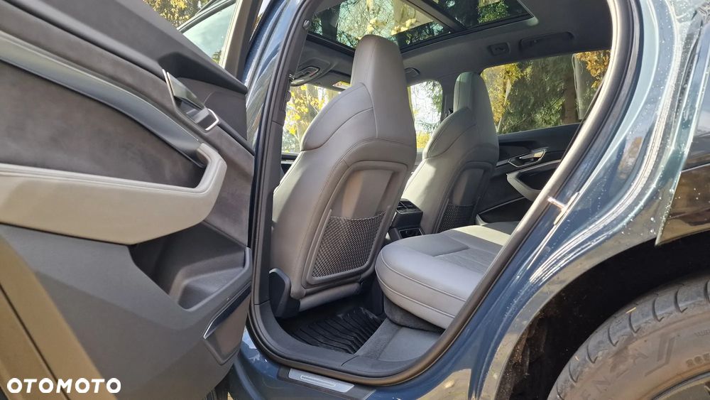 Audi Q8 ver-e--tron-55-114kwh-quattro-s-line - 22