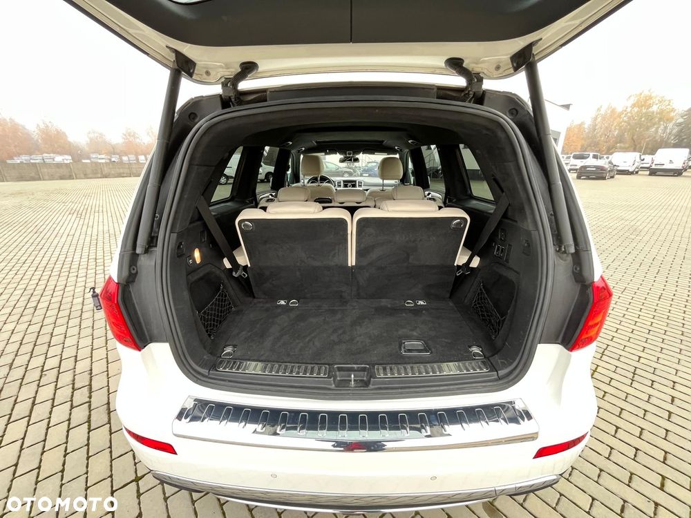 Mercedes-Benz GL 400 4Matic 7G-TRONIC - 27
