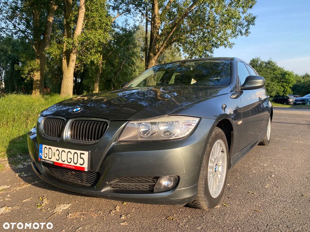 BMW Seria 3 318i - 8