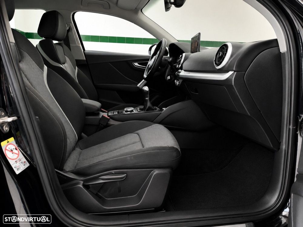Audi Q2 30 TFSI S line - 11