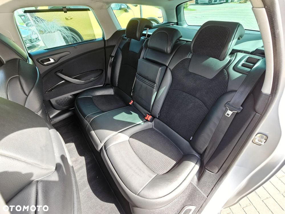 Citroën C5 Tourer HDi 135 FAP Exclusive - 9