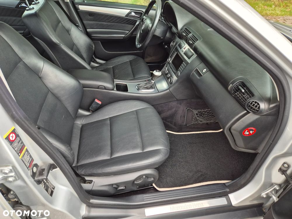 Mercedes-Benz Klasa C - 31