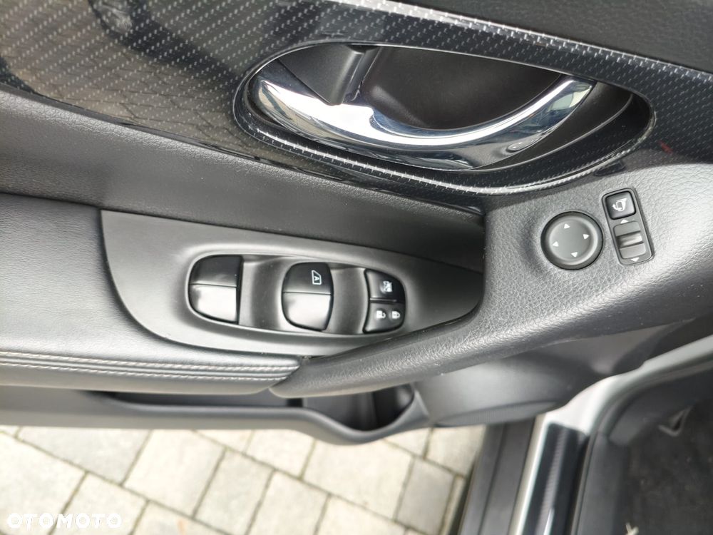 Nissan X-Trail 1.7 dCi ALL-MODE 4x4i Acenta - 27