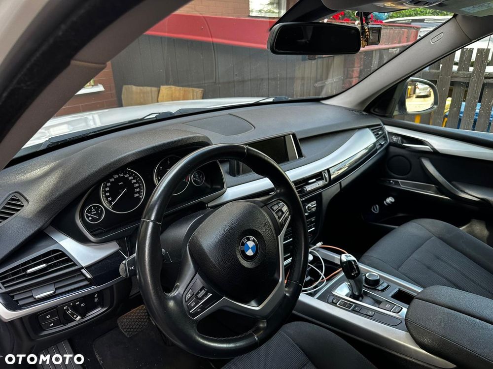 BMW X5 xDrive25d - 9