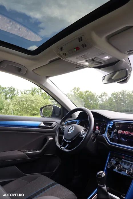 Volkswagen T-Roc 1.5 TSI R-Line - 5