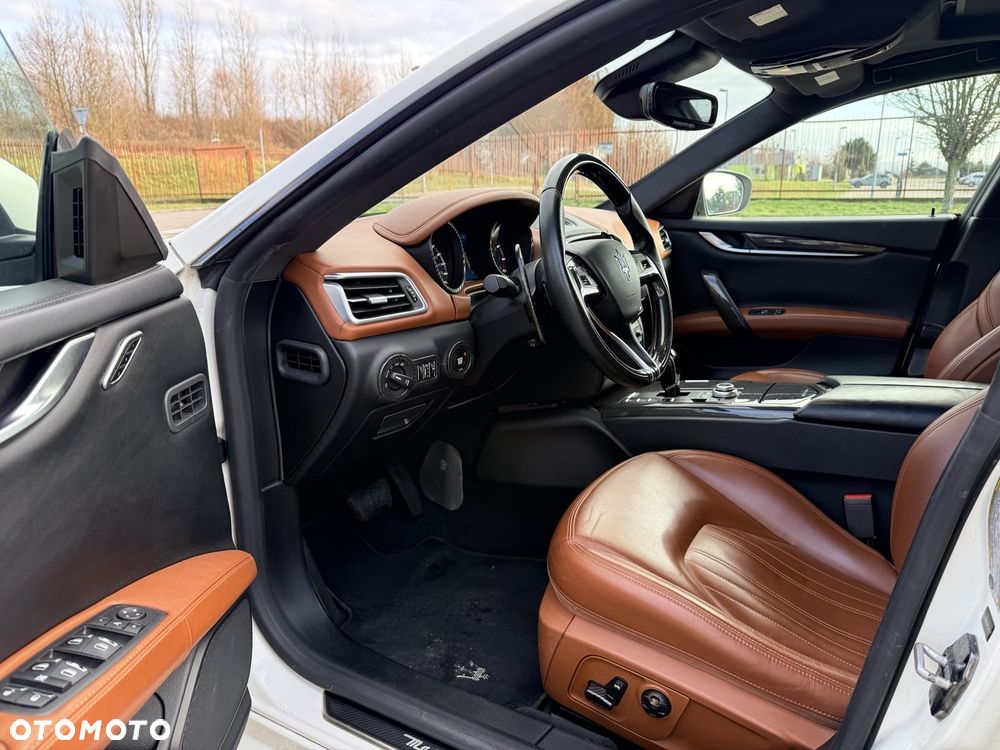 Maserati Ghibli S Q4 - 16