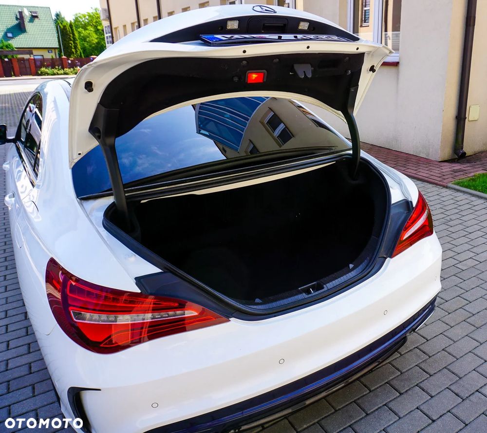 Mercedes-Benz CLA 200 7G-DCT Edition 1 - 21