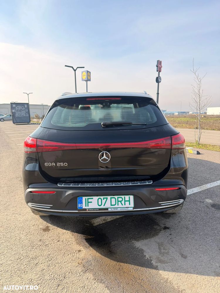 Mercedes-Benz EQA 250 - 2