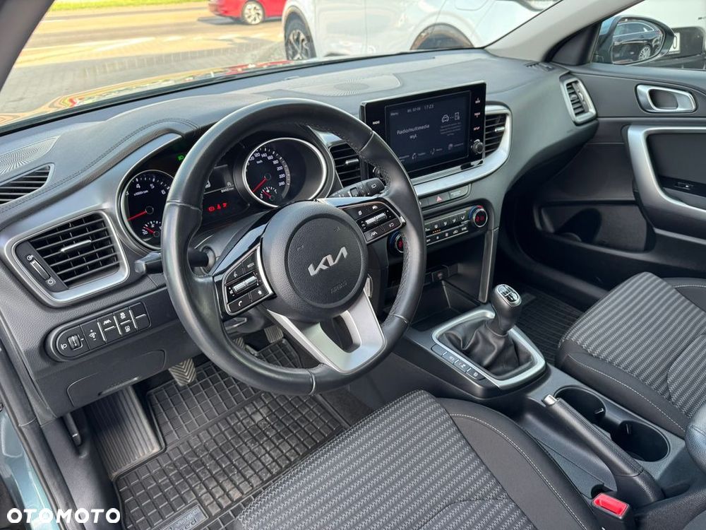 Kia XCeed 1.5 T-GDI M - 10