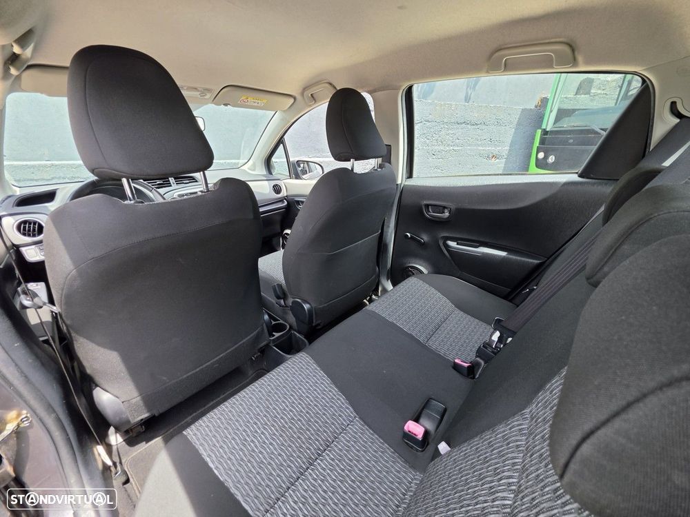 Toyota Yaris 1.0 VVT-i Comfort+Navi - 13