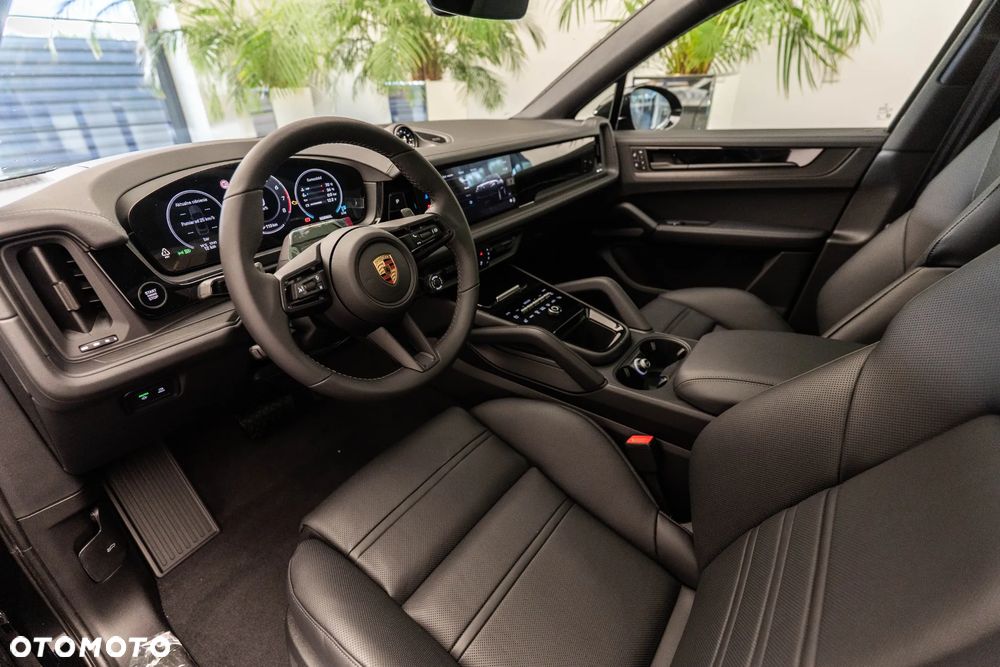 Porsche Cayenne Black Edition - 11